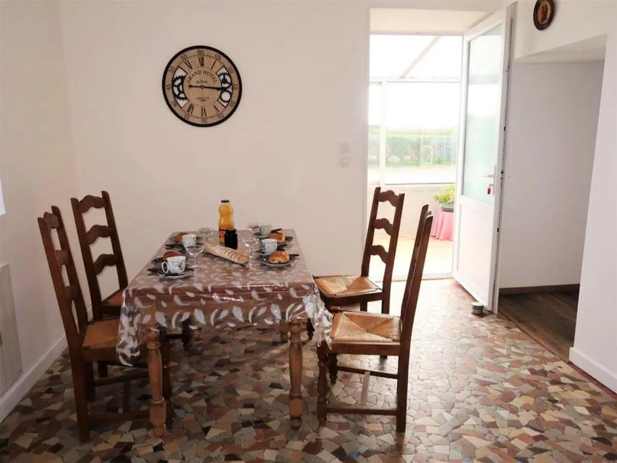 Holiday home Maison Cosy A Plouescat Avec Jardin Et Terrasse